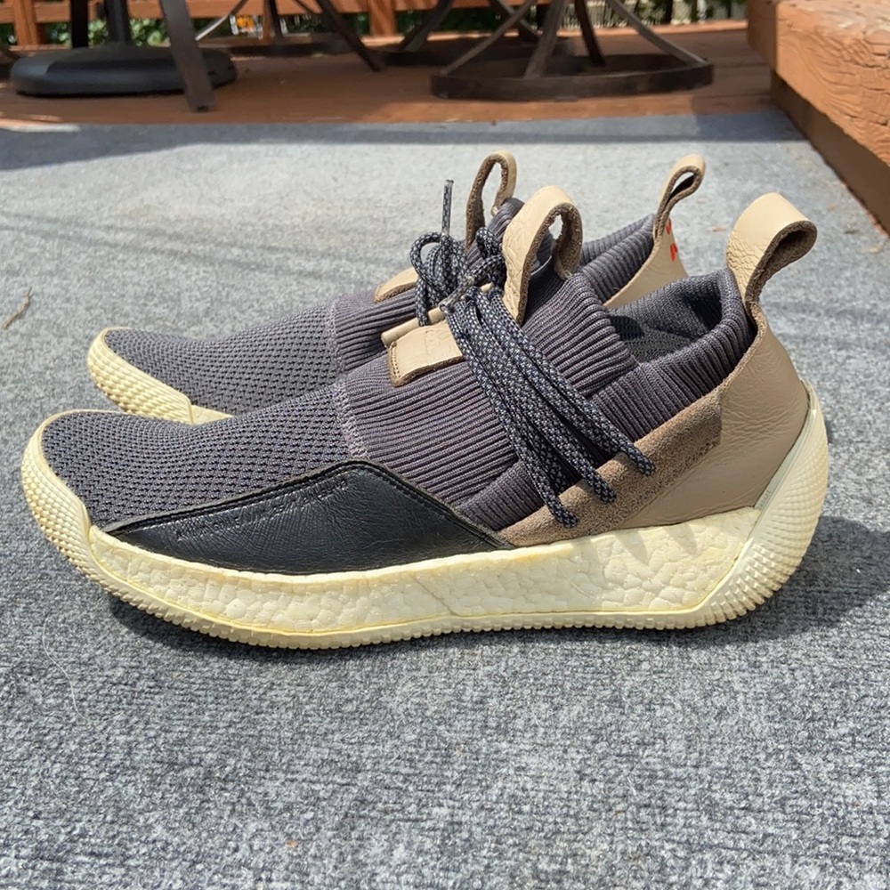 Adidas men’s James Harden size 12
